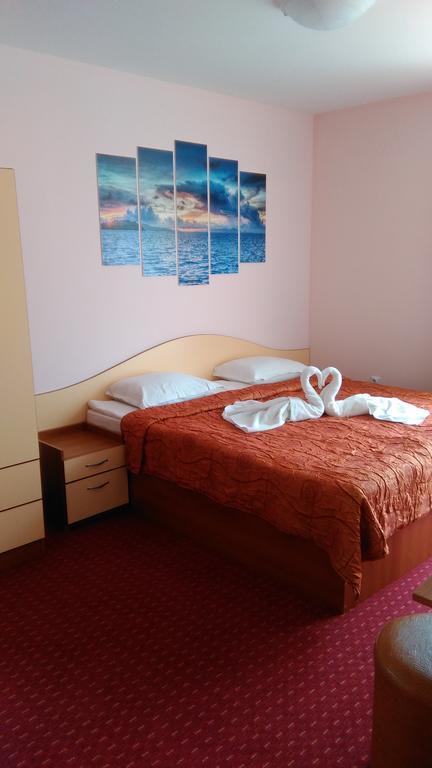Guest House Aristokrat Obzor Esterno foto