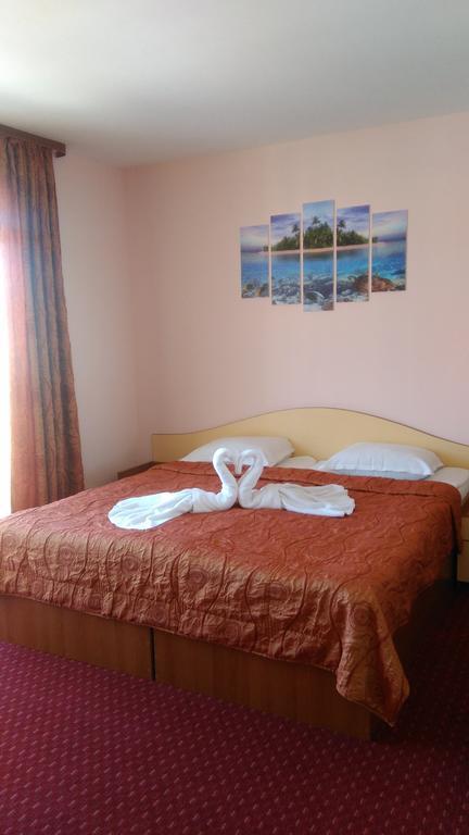 Guest House Aristokrat Obzor Esterno foto